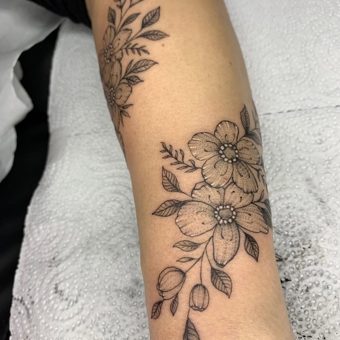 Antonella Bubble Flower Tattoo