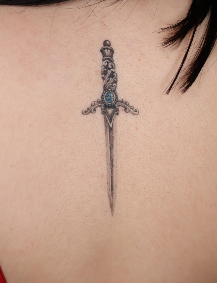Carmine Abblasio • Crafting The Art of Miniature Tattoos Carmine Abblasio knife tattoo