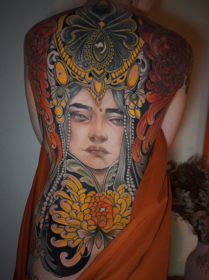 Fiori Lorett Interview Full back tattoo