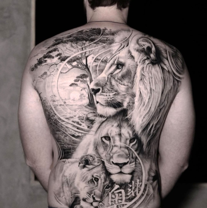 Wang Jun Interview lion black & grey tattoo