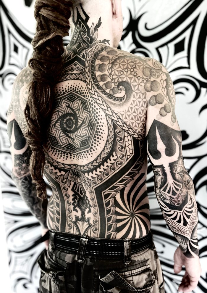 Rosalie • Creating Powerful and Elegant Aesthetics on Skin 29 March 2025