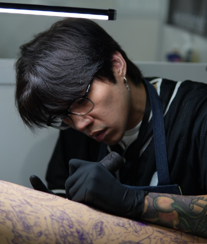 Agus Tan • Crafting Stunning Black & Grey Realistic Compositions 19 April 2025