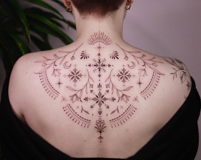 Anna Koltun • Drawing Her Own Path in Fine Line Tattooing 3 May 2025