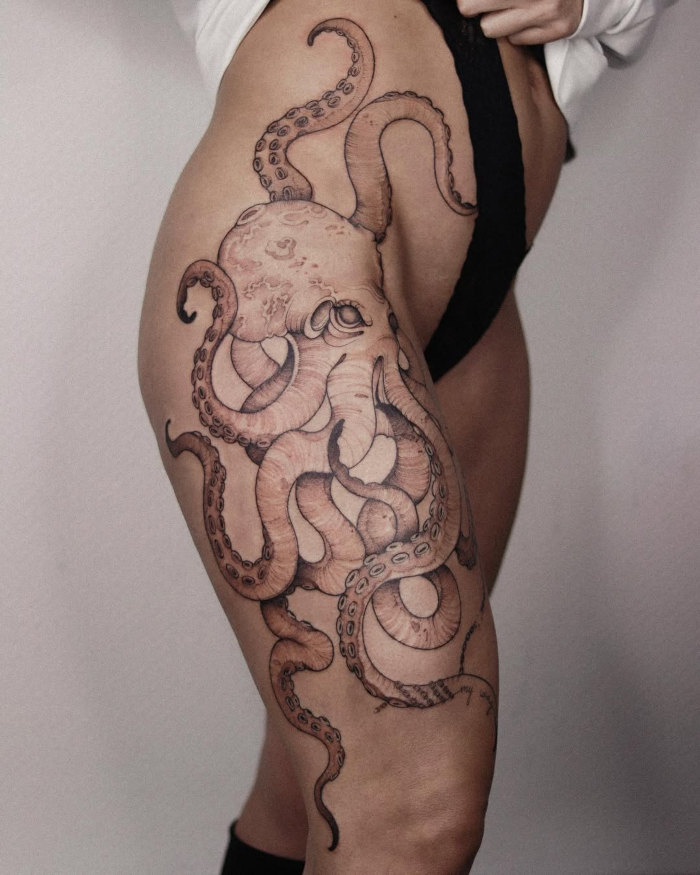 Anna Koltun • Drawing Her Own Path in Fine Line Tattooing 3 May 2025