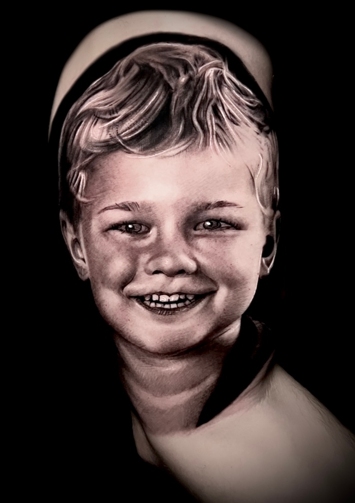 Aureus • The Universe of Neo Black & Grey Realism Aureus • The Universe of Neo Black & Grey Realism 9 June 2025