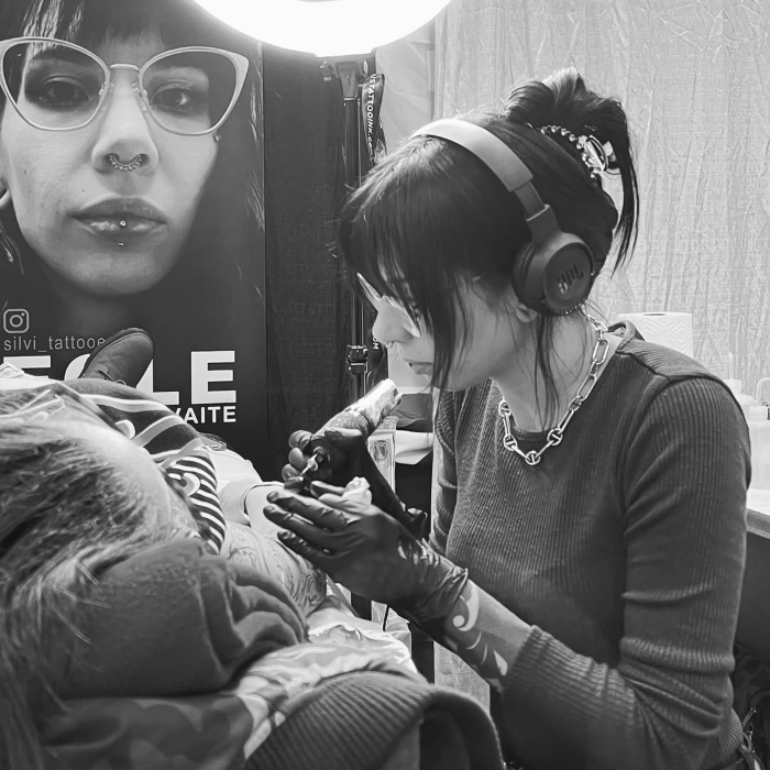 Egle Samoilovaite • Crafting Unique Neo-Traditional Black Works 17 May 2025