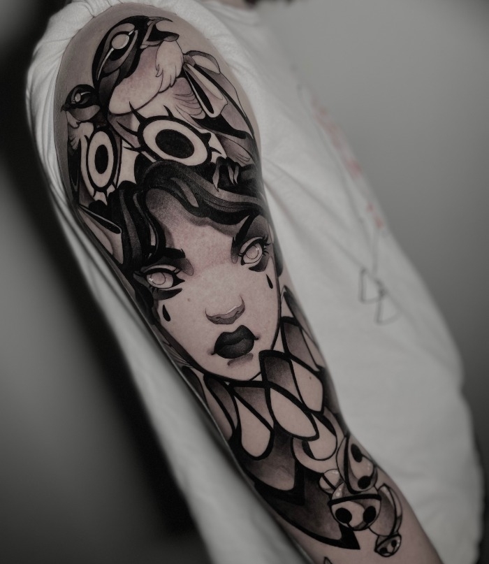 Egle Samoilovaite • Crafting Unique Neo-Traditional Black Works 17 May 2025