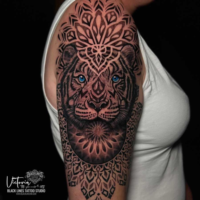 Victoria Vig • Crafting Refined Geometric Precision and Semi Realism 17 July 2025