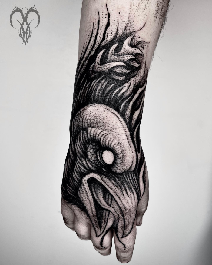 Cino • Visioni Oscure e Blackwork Freehand dall’Italia 31 July 2025