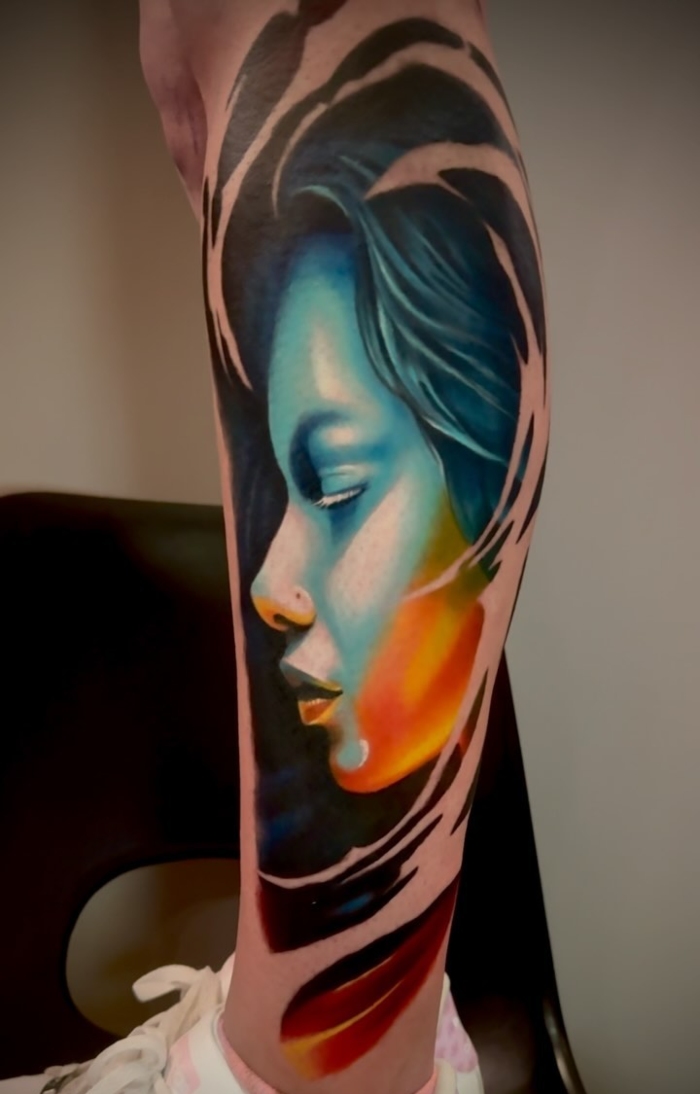 Louis Vicedo Dones • Bold Realism Through Strong Contrasts and Vivid Colors 8 October 2025