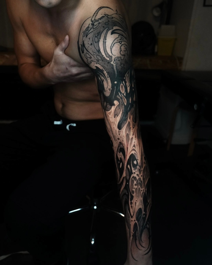 Bumble • The Flow of a South Korean Freehand Tattoo Artist 30 October 2025