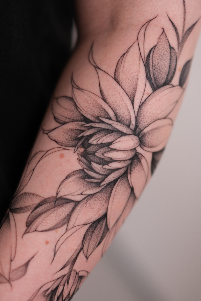 Sofia Lanbina • Drawing on Skin, A Freehand Journey in Fineline Tattooing 2 January 2026