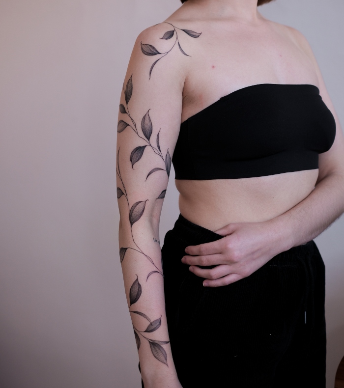 Sofia Lanbina • Drawing on Skin, A Freehand Journey in Fineline Tattooing 2 January 2026