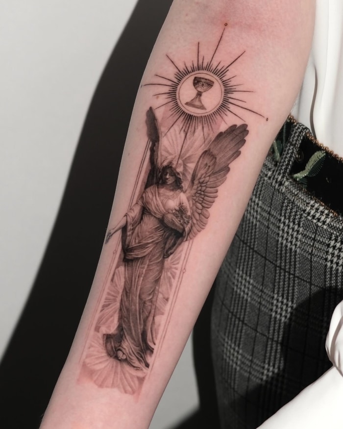 Double.K • Devotion Over Efficiency: Graphic Tattooing as Light, Time, and Belief Double.K • Devotion Over Efficiency: Graphic Tattooing as Light, Time, and Belief 26 January 2026