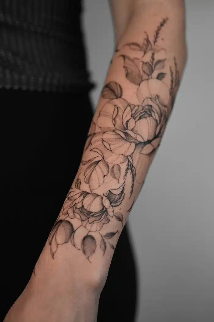 Anastasiia Protsenko • Fine Line Botanical Tattooing in Harmony with the Body Anastasiia Protsenko • Fine Line Botanical Tattooing in Harmony with the Body 28 April 2026